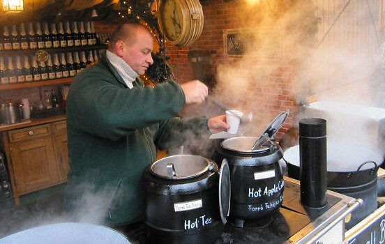 Hot cider at Vörösmarty tér, Budapest