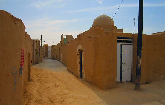 Mud brick alleys in Yazd