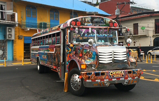 Bus in Casco Viejo